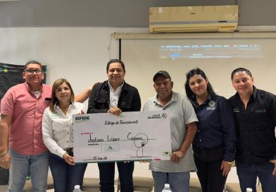 GOBIERNO ESTATAL IMPULSA AL CAMPO DE ÉBANO CON FINANCIAMIENTO DIRECTO