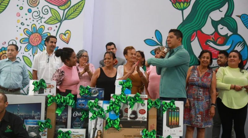 APOYO TOTAL A MADRES POTOSINAS: RICARDO GALLARDO CARDONA