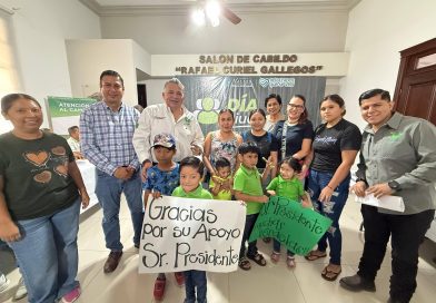DECENAS DE PERSONAS RECIBIERON ATENCIÓN DIRECTA DEL ALCALDE DAVID MEDINA DURANTE “DÍA CIUDADANO”