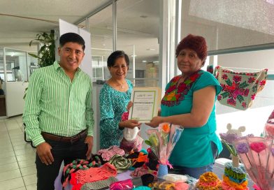 GOBIERNO ESTATAL IMPULSA EL AUTOEMPLEO CON MERCADITO ARTESANAL INDÍGENA