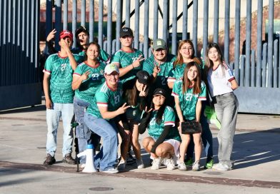 RICARDO GALLARDO Y MILES DE FAMILIAS CELEBRAN TERCER TRIUNFO DE SELECCIÓN MEXICANA