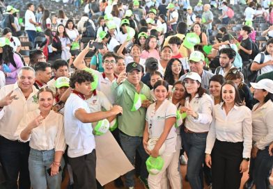 RICARDO GALLARDO ABRE 3 MIL BECAS DE EDUCACIÓN SUPERIOR