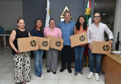 SECRETARÍA DE ECONOMÍA  ENTREGA EQUIPO DIGITAL A MIPYMES DE CIUDAD VALLES