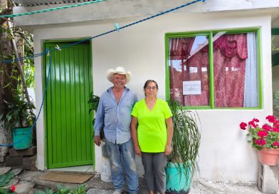 GOBIERNO DEL ESTADO ENTREGA 62 CUARTOS DORMITORIO EN ALAQUINES