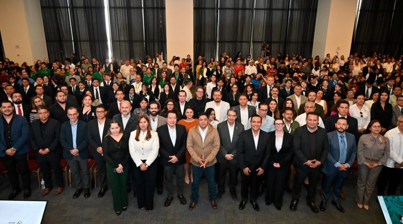 RICARDO GALLARDO ENCABEZA FORO ESTATAL PARA GARANTIZAR EL USO RESPONSABLE DE DISPOSITIVOS DIGITALES EN ESCUELAS