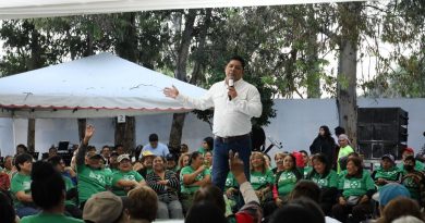 CON EL PROGRAMA “EL GOBER EN TU CASA“ LLEGAN LAS LICENCIAS GRATUITAS DIRECTO A LAS COLONIAS