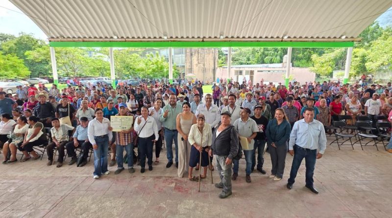 GOBIERNO DEL ESTADO IMPULSA CAMPAÑA DE ENMIENDAS Y CERTIFICACIÓN DE CURP EN AQUISMÓN