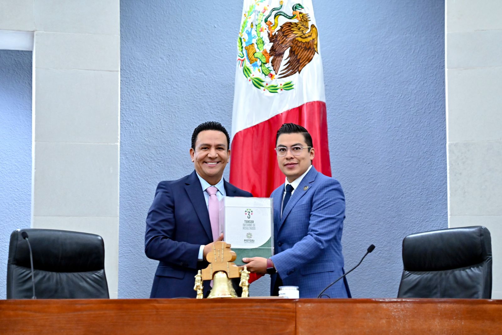 GOBIERNO ESTATAL ENTREGA DOCUMENTO DEL TERCER INFORME DE RESULTADOS AL ...